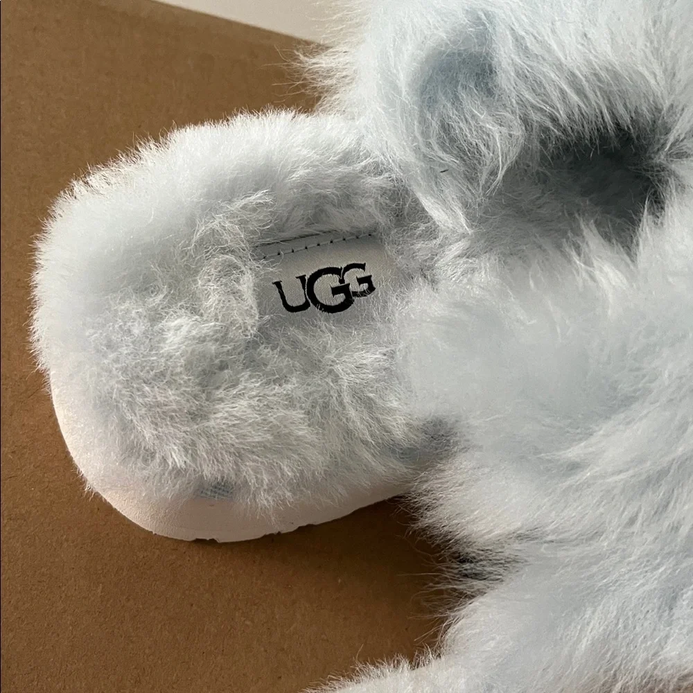 UGG® DISQUETTE CHALET SLIPPERS - Picture 6 of 8